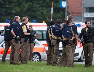  Munich shooter was German-Iranian, motive `unclear`; likely sole shooter