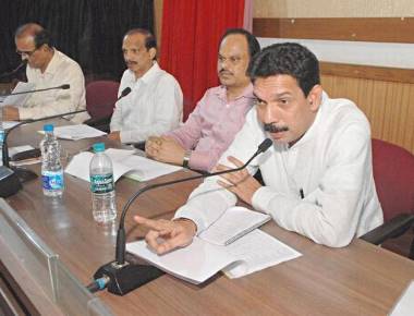 Reactivate Jan Dhan accounts, Nalin Kumar Kateel tells banks