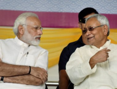 Prime Minister shares stage with Nitish Kumar