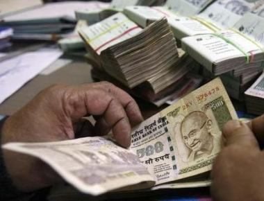 Where You Can Use Old 500 Rupee Notes After Midnight Tonight