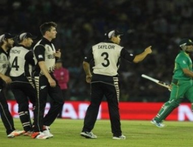  New Zealand beat Pakistan to enter World T20 semis