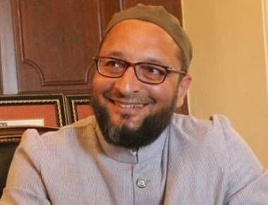 Owaisi surrenders, gets bail in assault case
