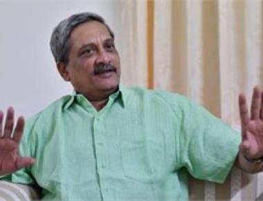   Parrikar to visit B'desh, first by an Indian defence minister