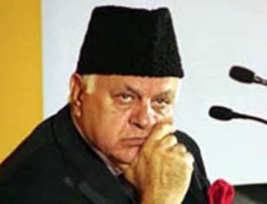 Farooq Abdullah wins Srinagar by-poll by over 10,000 votes