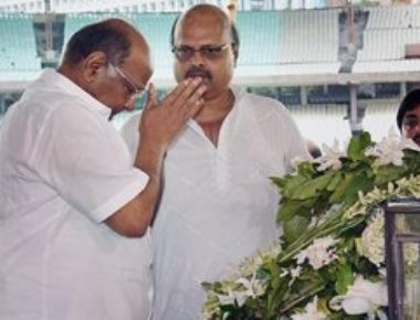 Srinivasan, Pawar meet as BCCI Presidential battle heats up