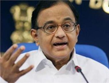 Chidambaram slams EC for not announcing Guj poll schedule