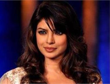  Priyanka shifts Sarvann release date to Jan 13 due to note ban
