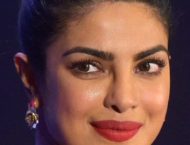 Don't think I have to do a Hindi film just to be seen:Priyanka