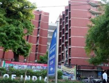 PIL on EVM: Bombay HC issues notices to EC, Centre, Maharashtra
