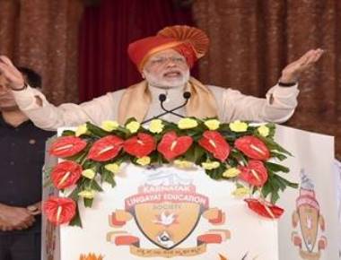  Modi takes dig at Congress' claim on Gujarat win, refers to Cyclone 'Ockhi' that did not come