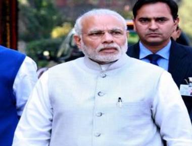 Modi takes 'first-ever' seaplane flight for campaigning