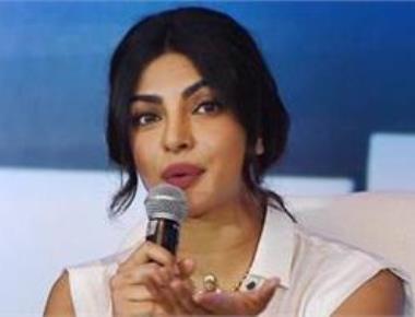 'Mujhse Shaadi Karogi' one of my favourite films: Priyanka