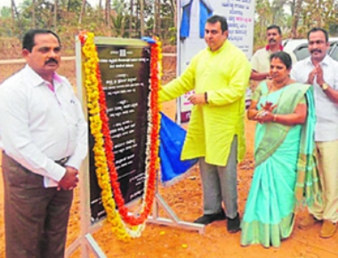 Foundation stone laid for new market yard in Santhekatte 