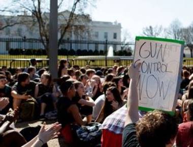 Protesters rally in the US for gun control
