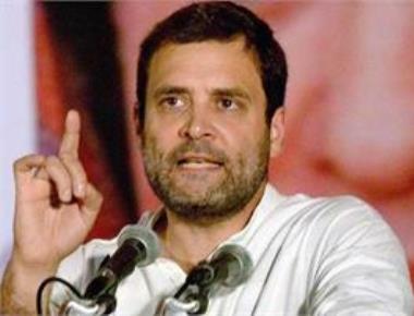 Guj polls: Rahul visits Somnath temple; attacks PM on Rafale deal