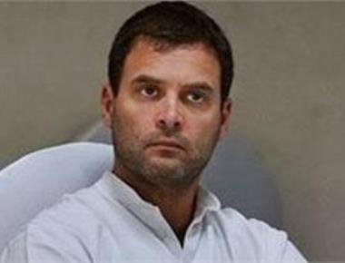 Modi hugs only privileged people, not farmers, jawans: Rahul