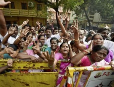 Jaya's body kept in state, sea of humanity throng Rajaji hall