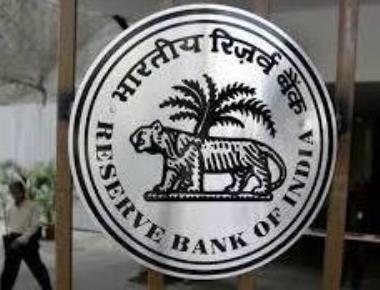 RBI eases cash reserve rules to ease liquidity