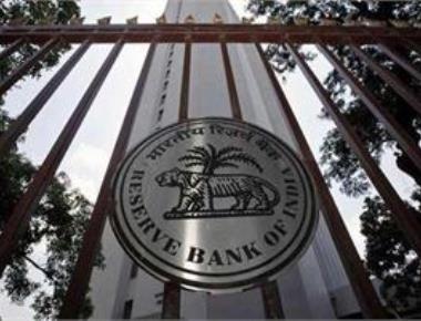   RBI leaves key rate unchanged; easing warranted, fumes govt