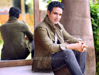 After his release of Debut film Bollywood Diaries Actor Salim Diwan went to Dubai for a Holiday 