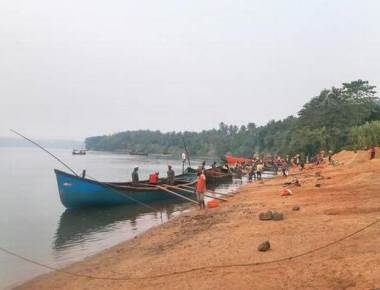 Illegal sand extraction still continues