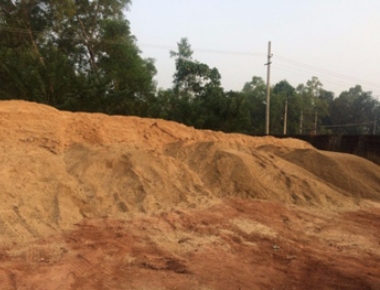 Illegally stocked sand seized