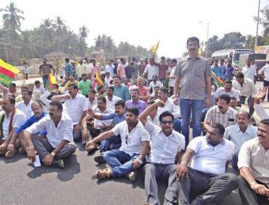 Police arrest 67 at Sasthan during protest against toll collection
