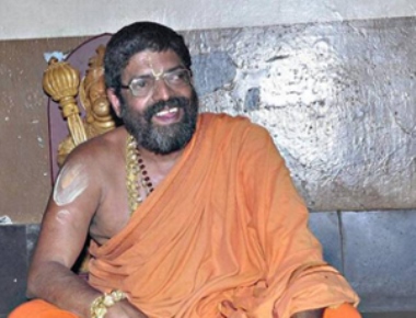 Seers seek action against Lakshmivara Theertha Seer