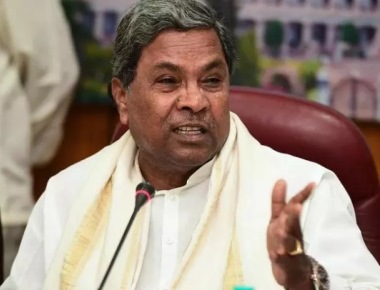 Siddaramaiah attacks BJP, calls Yeddyurappa a chameleon