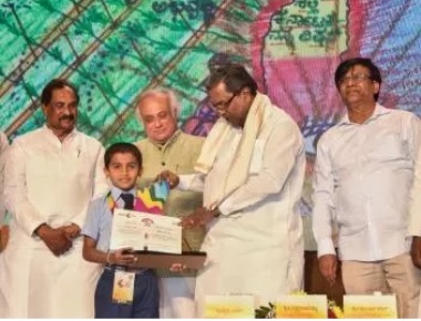 CM Siddaramaiah releases 'Nava Karnataka Vision 2025' document