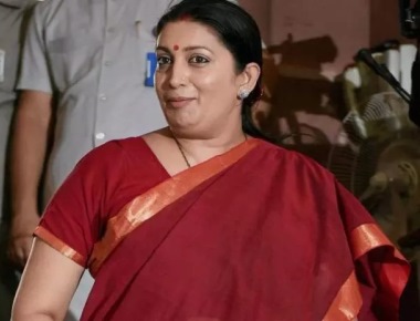 K'taka unsafe in Congress hands, says Smriti Irani