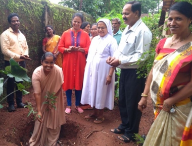 Spandana Trust celebrates Vanamahotsava