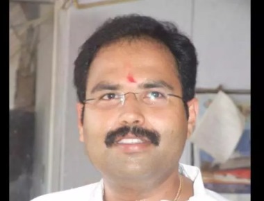 Former Karnataka minister quits BJP, joins JDS