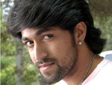 Yash to be seen in dual role in 'Masterpiece'