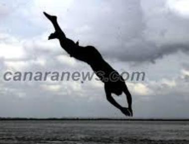 Woman ends life by jumping into Netravathi river