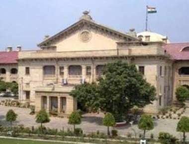 Talwars acquitted, get benefit of doubt in Aarushi murder case