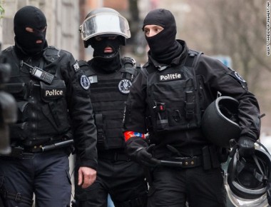 Source: Paris terror suspect Salah Abdeslam captured
