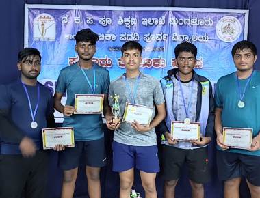 Boys Badminton team of St Philomena P.U.College won the runners up trophy