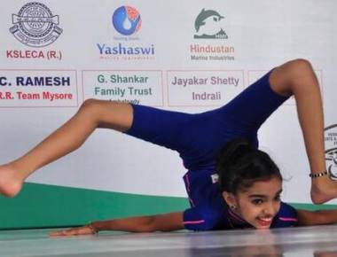 Udupi girl spins her way to Guinness fame