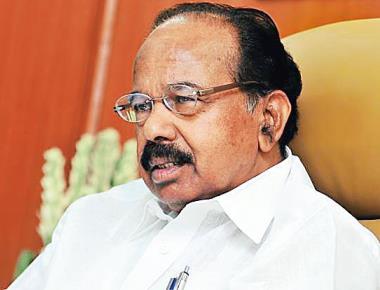 Moily says Congress is not facing anti-incumbency factor