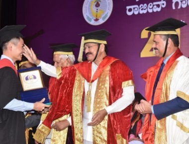 Take pride in regional identity, also have 'desh bhakti,' Venkaiah to medicos