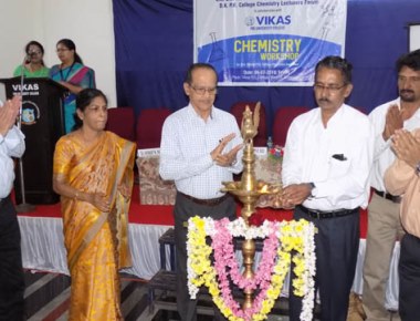 Vikas PU College hosts chemistry workshop for lecturers