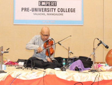 Violin recital by Vidwan Kumaresh R conducted at Valachil Expert PU College