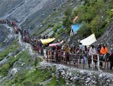 Amarnath Yatra suspended on both routes due to heavy rains