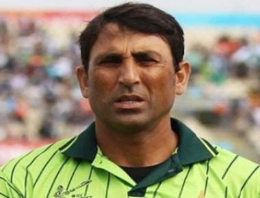 Pakistan batsman Younis to retire from ODIs