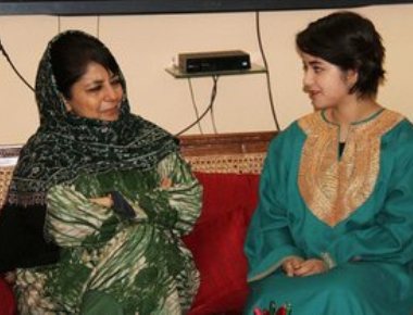 Kashmiri girl Zaira Wasim of 'Dangal' fame caught up in controversy