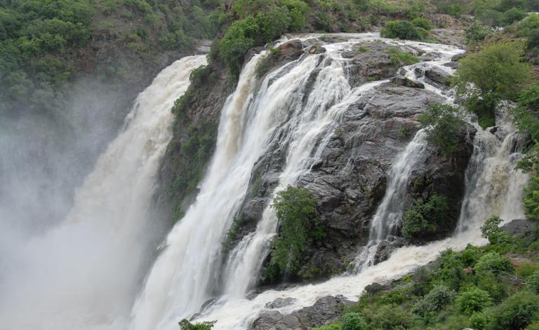 Gaganachukki waterfall regains its glory during rainy season in ...